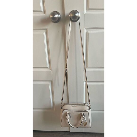 Michael Kors Daria Light Cream Leather 21n1 Satchel Crossbody - Picture 1 of 9